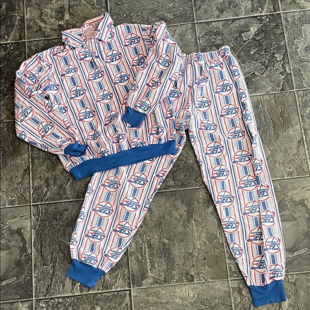 VINTAGE WINNIPEG JETS NHL Hockey Kids Cozy Cotton Flannel Pajamas Original Logo
